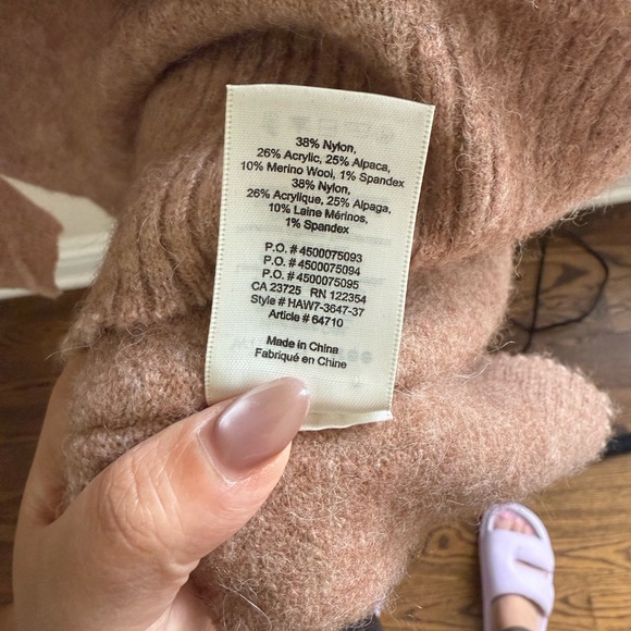 Wilfred V-Neck Brown Sweater - Picture 3 of 3